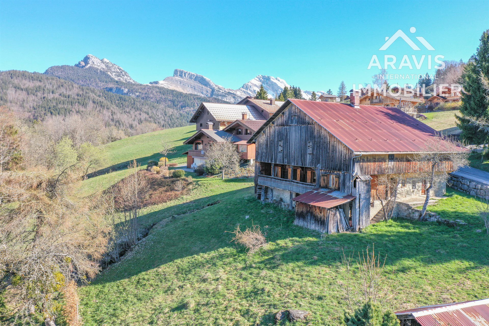 Maison à vendre, 326m², Saint-Jean-de-Sixt