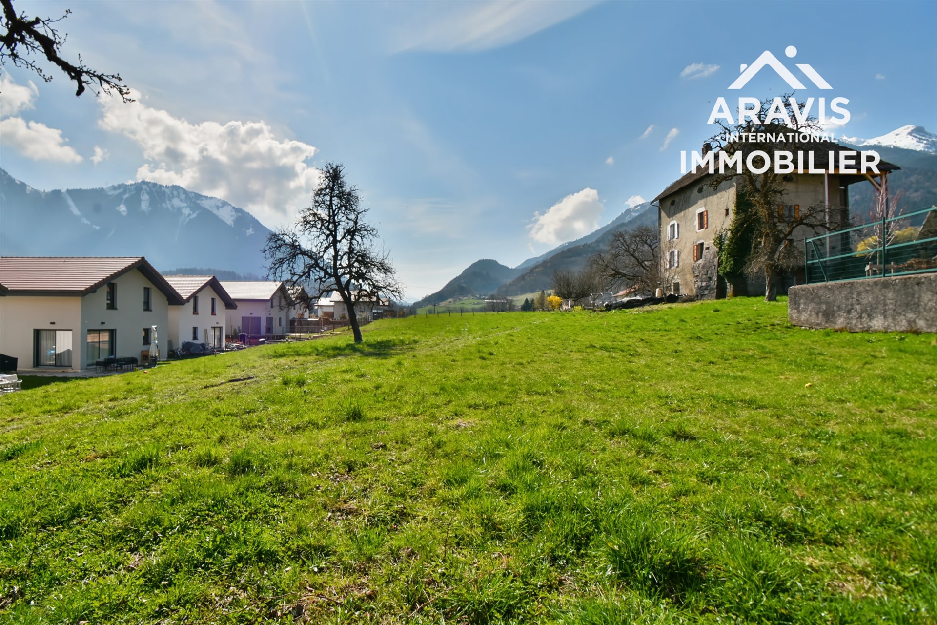 Building plot, mountain views - View 2