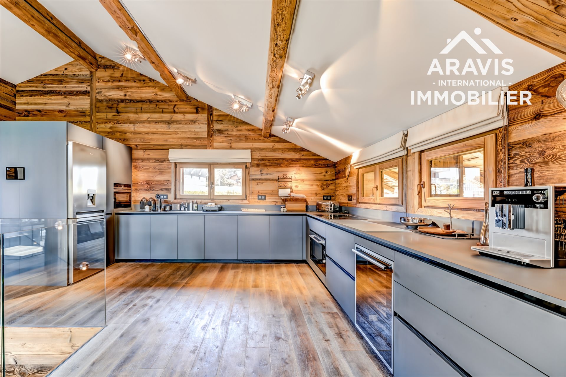 Maison à vendre, 273m², Arâches-la-Frasse (Les Carroz d'Arâches)