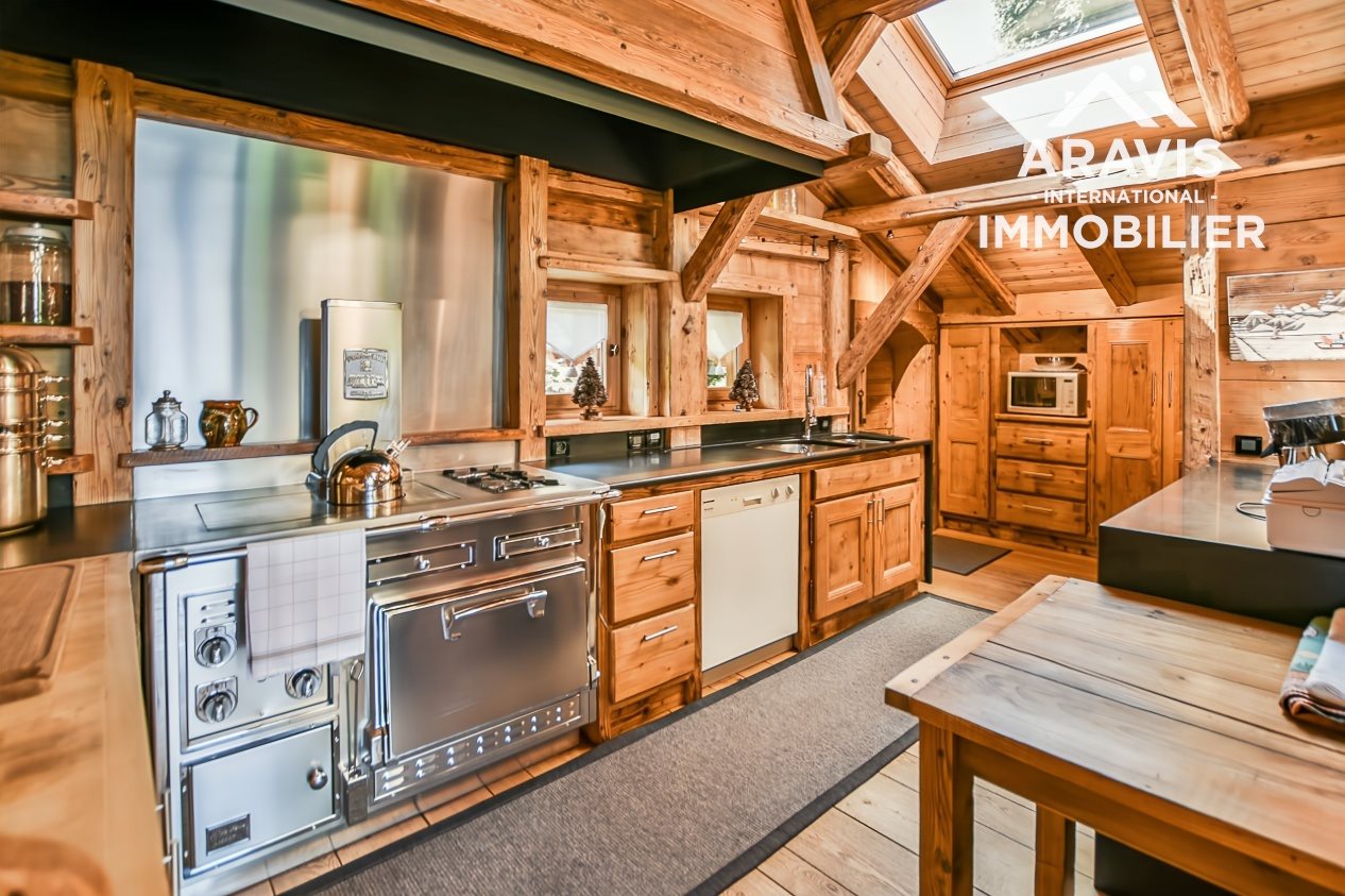 Maison à vendre, 674m², Arâches-la-Frasse (Les Carroz d'Arâches)