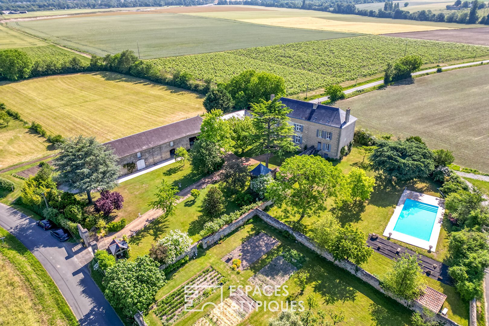 Maison à vendre, 415m², Doué-en-Anjou