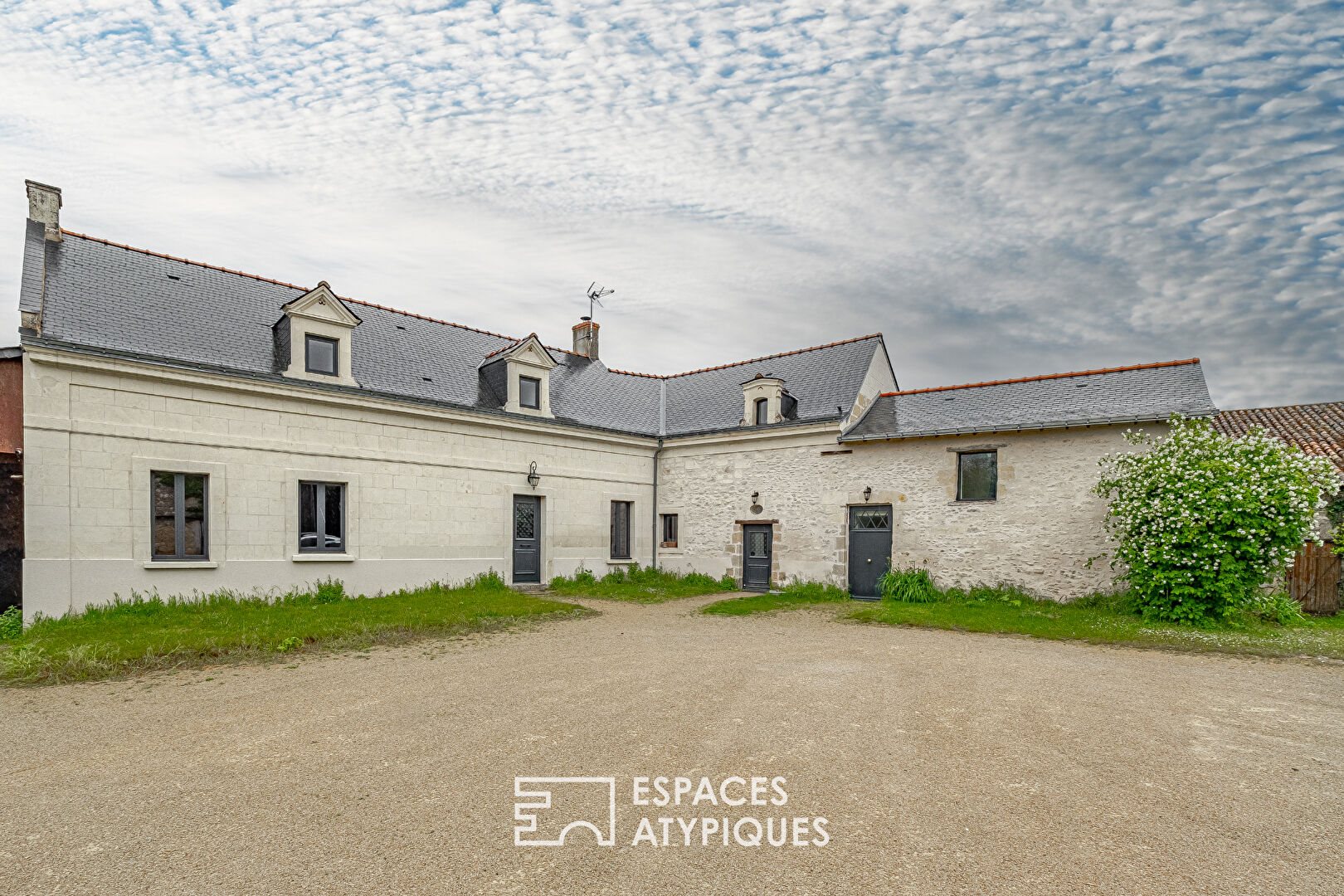 Maison à vendre, 230m², Louresse-Rochemenier