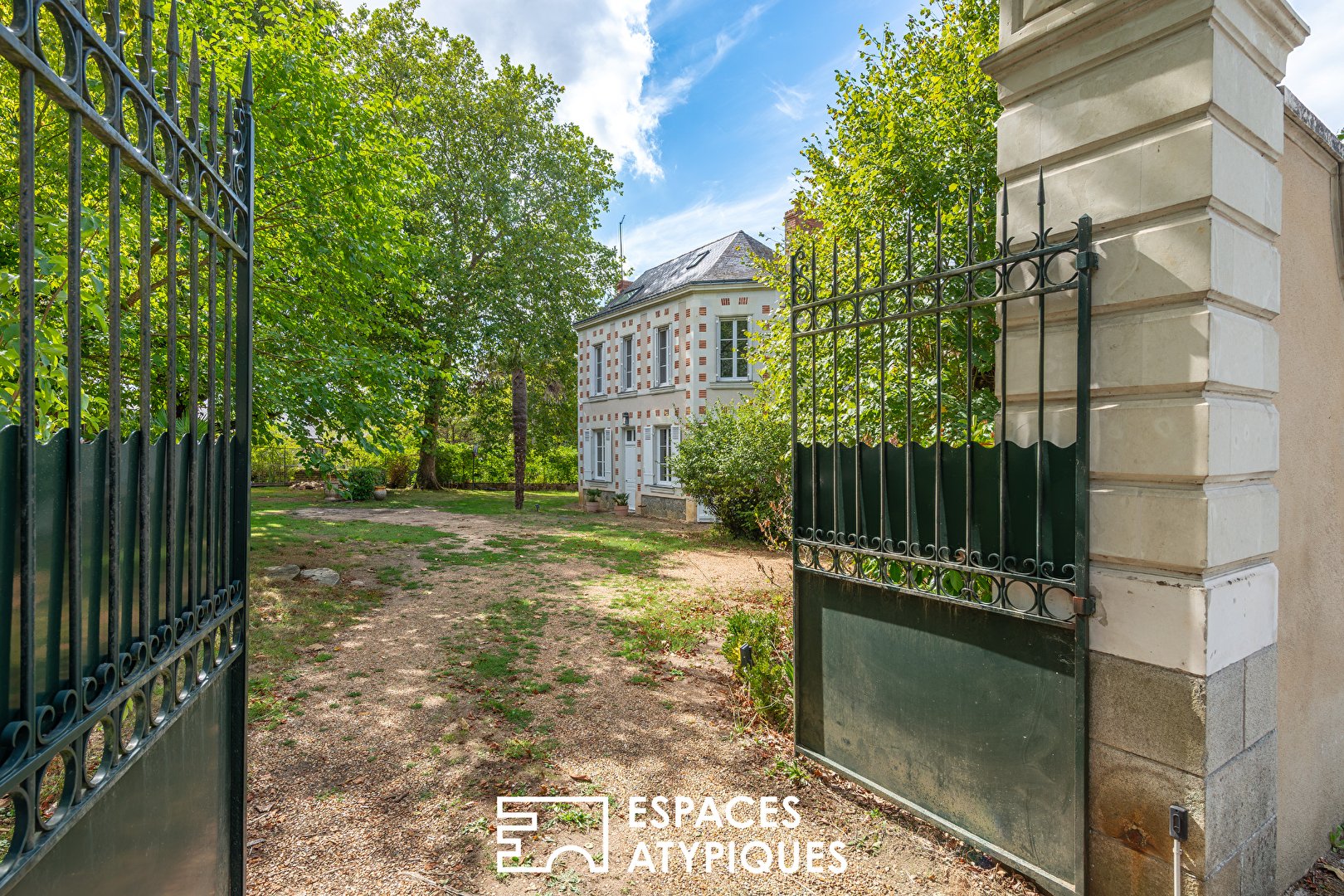 Maison à vendre, 340m², Etriché