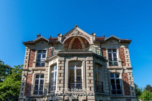 Maison 11 pièces 232 m² · à Angers · 232 m² · 545 000 €