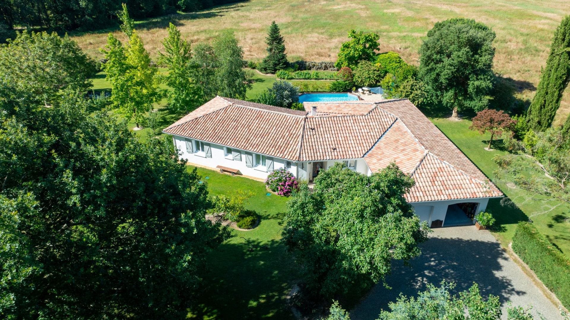 Maison à vendre, 141m², Cazaubon