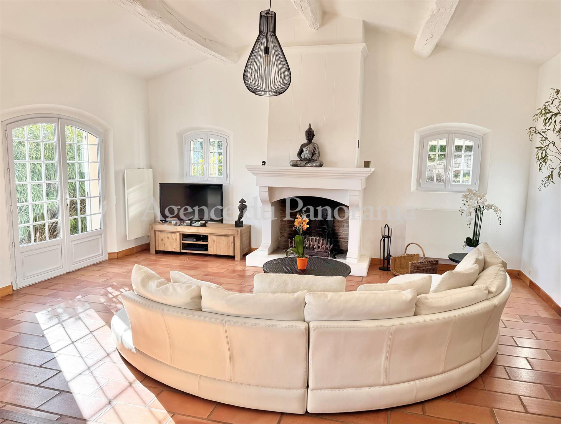 Maison à vendre, 137m², Cabris