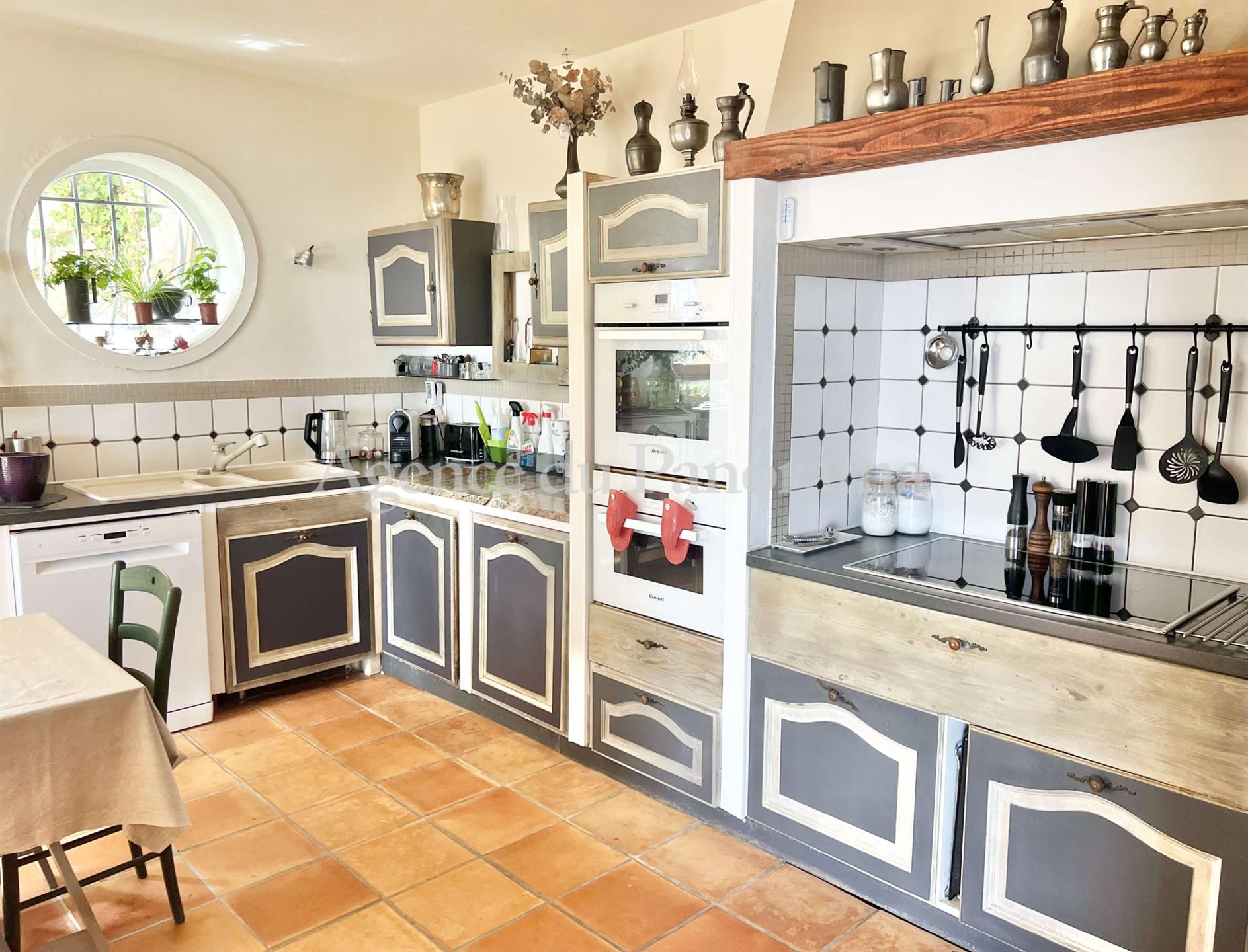 Maison à vendre, 180m², Spéracèdes