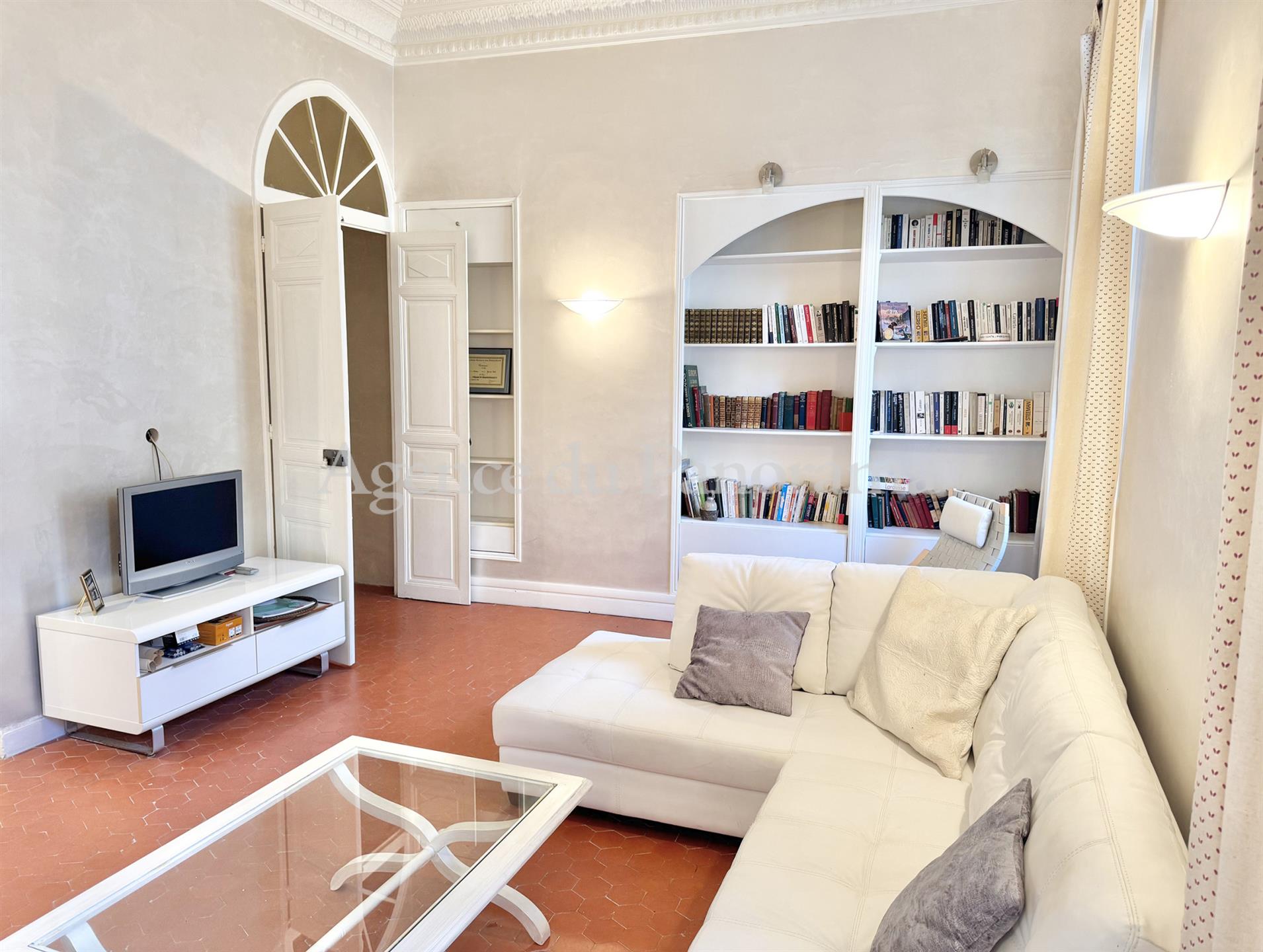 Maison à vendre, 151m², Saint-Cézaire-sur-Siagne