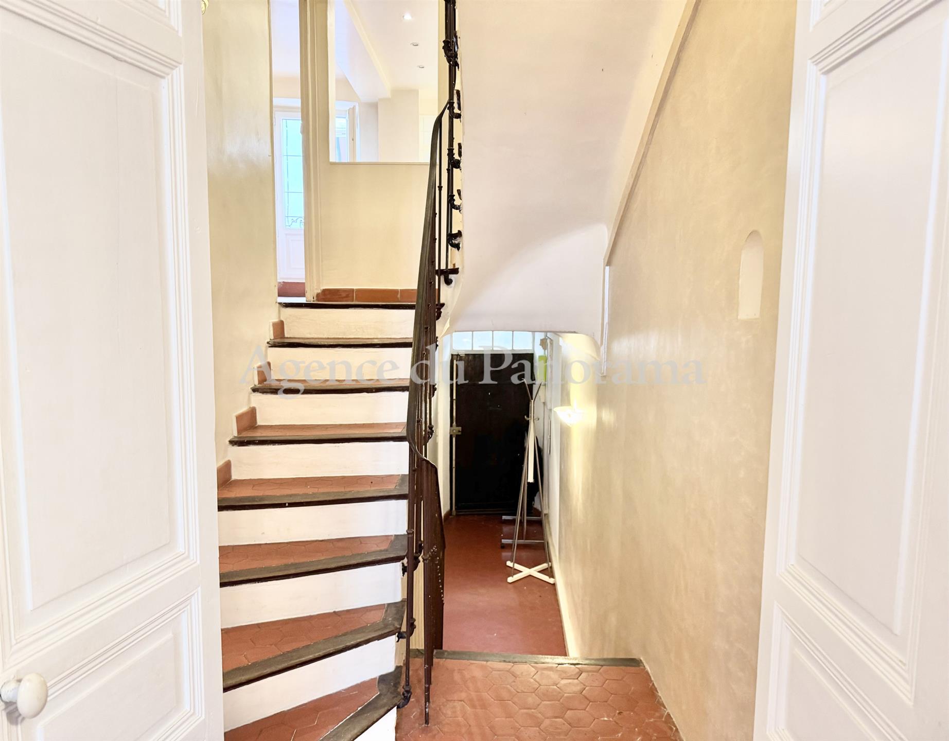 Maison à vendre, 151m², Saint-Cézaire-sur-Siagne