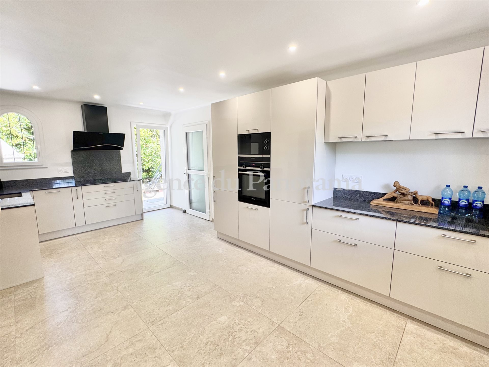 Maison à vendre, 101m², Saint-Vallier-de-Thiey