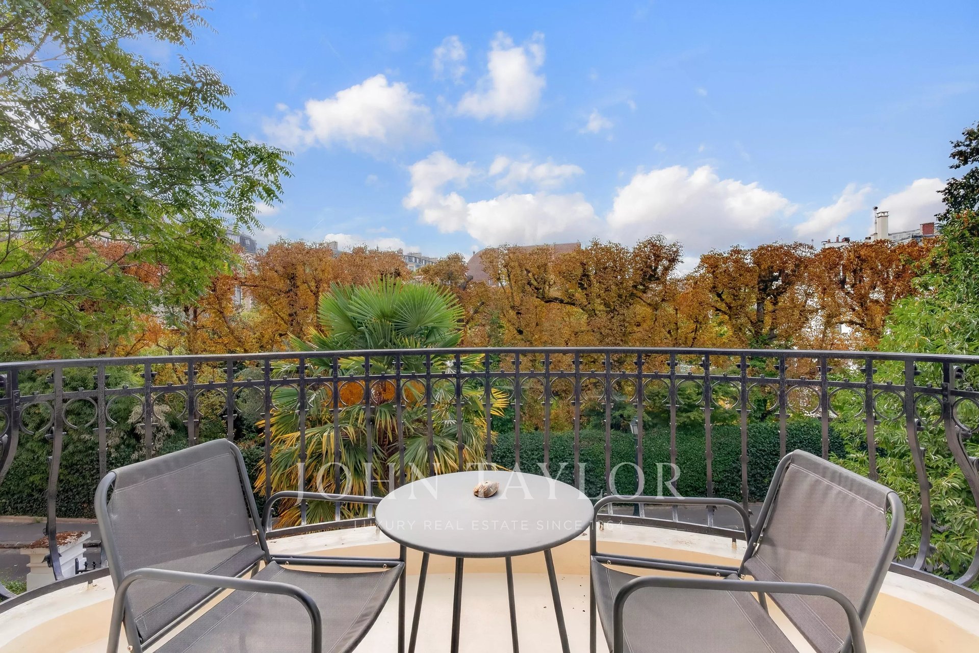 Maison – Paris 16 - Vue 2
