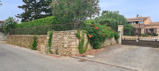 7 pièces 137 m² · à Saint-Quentin-la-Poterie · 137 m² · 550 000 €