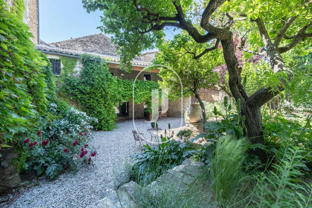 Purchase: House (26110) - Vue 3