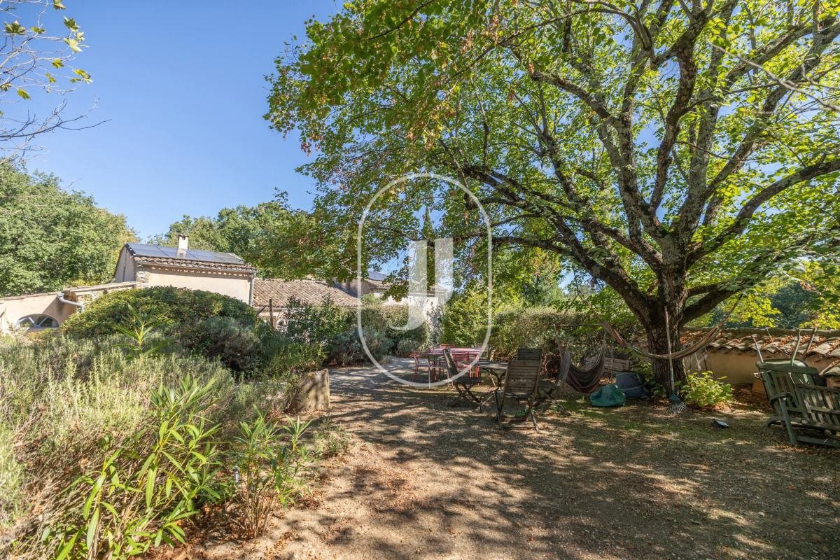 Maison à vendre, 400m², Vaison-la-Romaine