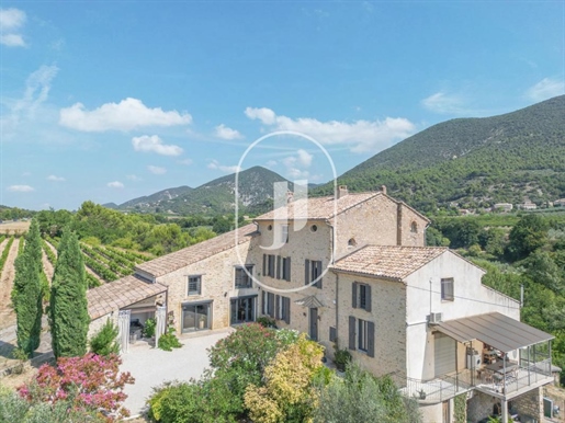 Maison 10 pièces 475 m² · à Venterol · 475 m² · 850 000 €