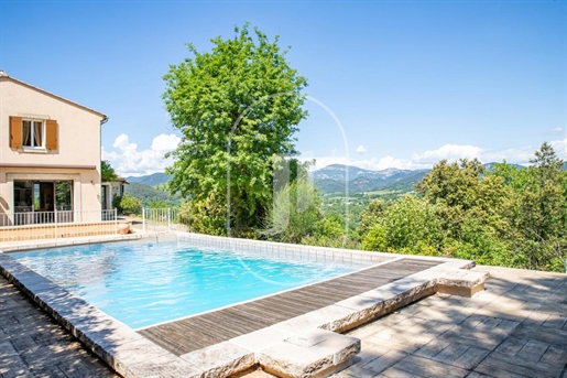 Maison 5 pièces 223 m² · à Vaison-la-Romaine · 223 m² · 840 000 €