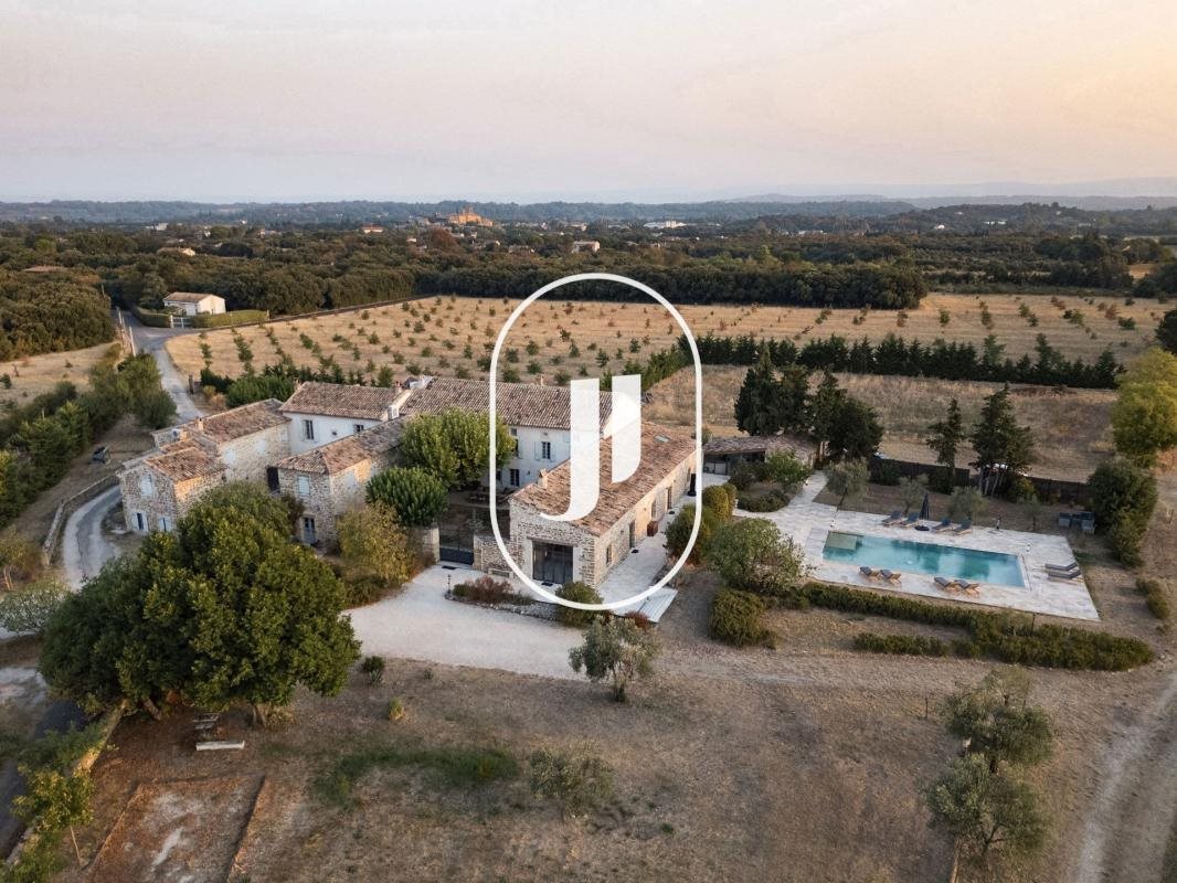 Maison à vendre, 1000m², Grignan