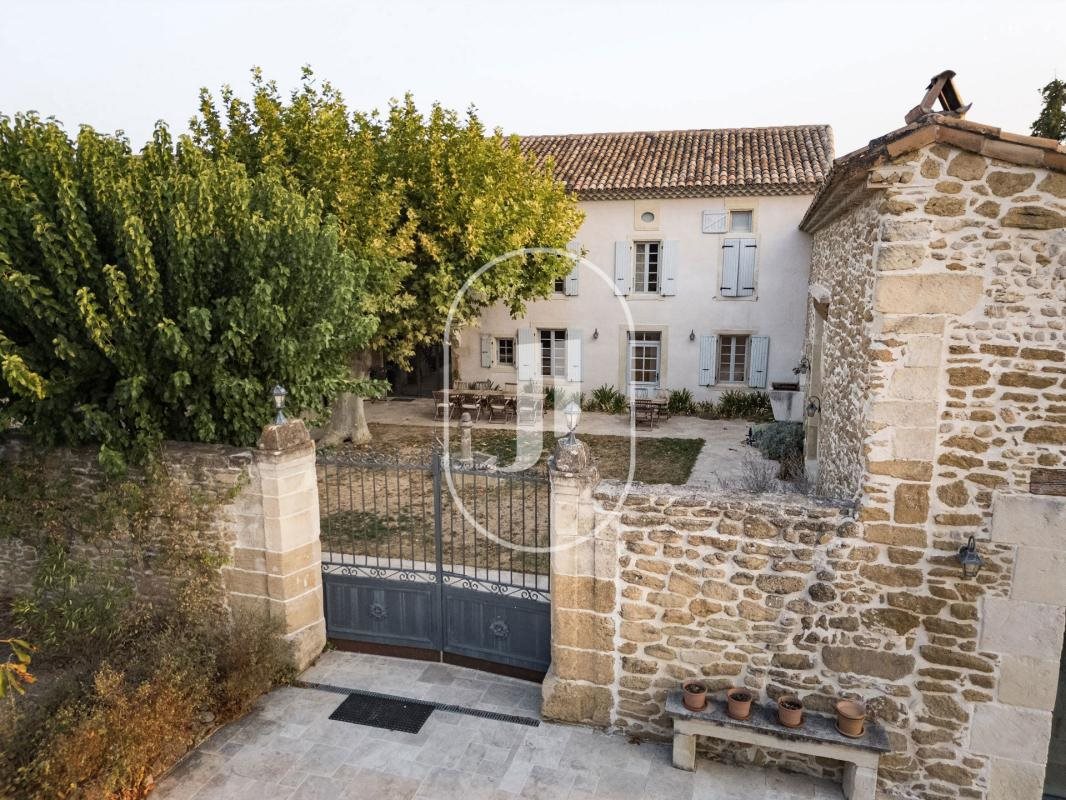 Maison à vendre, 1000m², Grignan