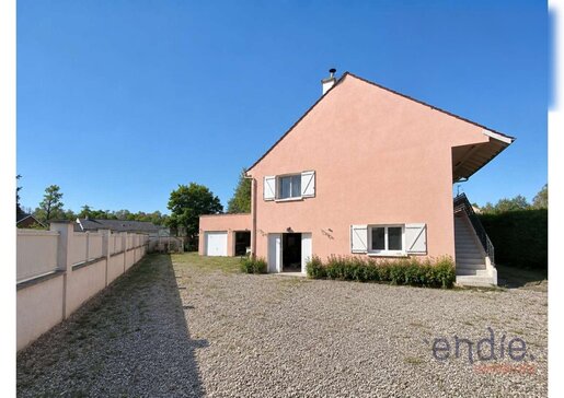 Maison 6 pièces 136 m² · à Auxonne · 136 m² · 250 000 €