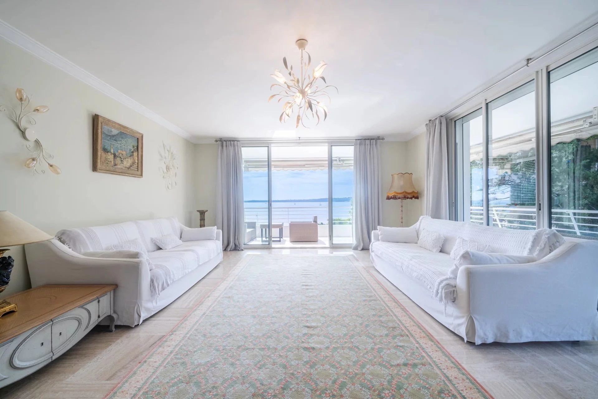 Appartement – Cannes - Plus