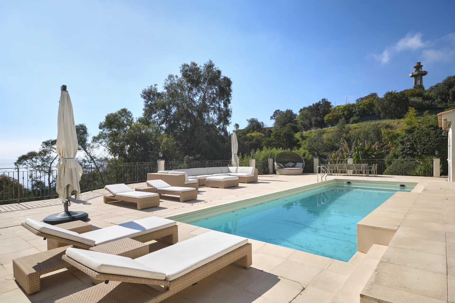 Cannes (Alpes-Maritimes) photo 2