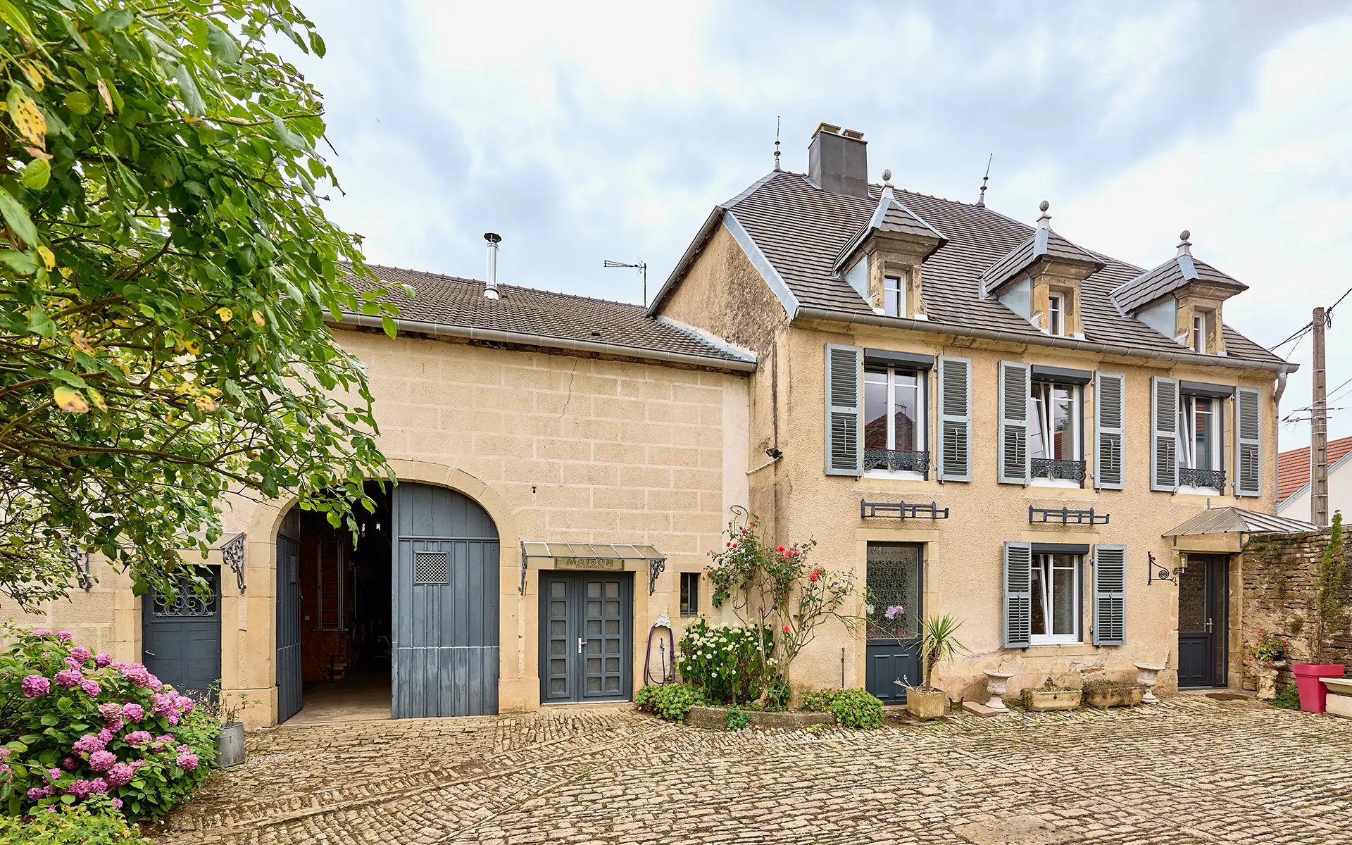 Maison à vendre, 283m², Fleurey-lès-Faverney