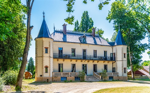 Maison 10 pièces 264 m² · à Chalon-sur-Saône · 264 m² · 1 290 000 €