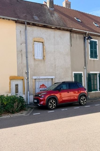 Maison 3 pièces 68 m² · à Semur-en-Brionnais · 68 m² · 27 500 €