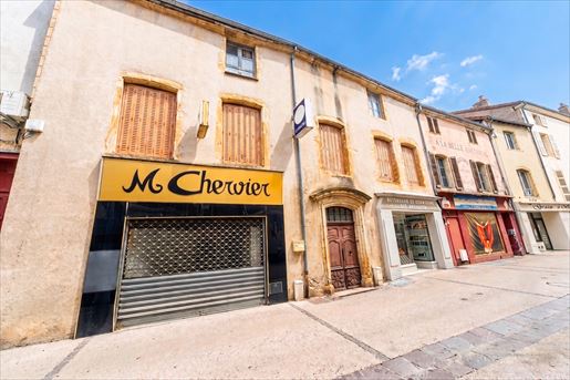Immeuble 13 pièces 350 m² · à Marcigny · 350 m² · 86 400 €
