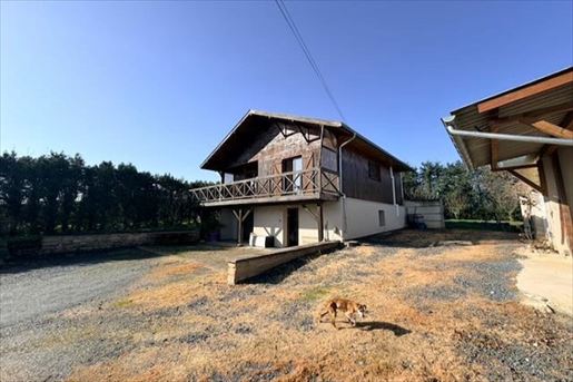 Maison 5 pièces 120 m² · à Chenay-le-Châtel · 120 m² · 174 000 €