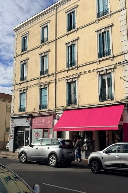 Appartement 4 pièces 65 m² · à Le Coteau · 65 m² · 88 000 €