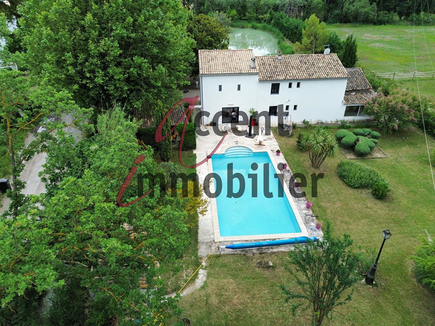 Maison à vendre, 232m², Caumont-sur-Durance
