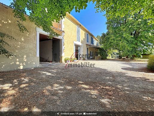 Maison 8 pièces 231 m² · à Orgon · 231 m² · 498 000 €