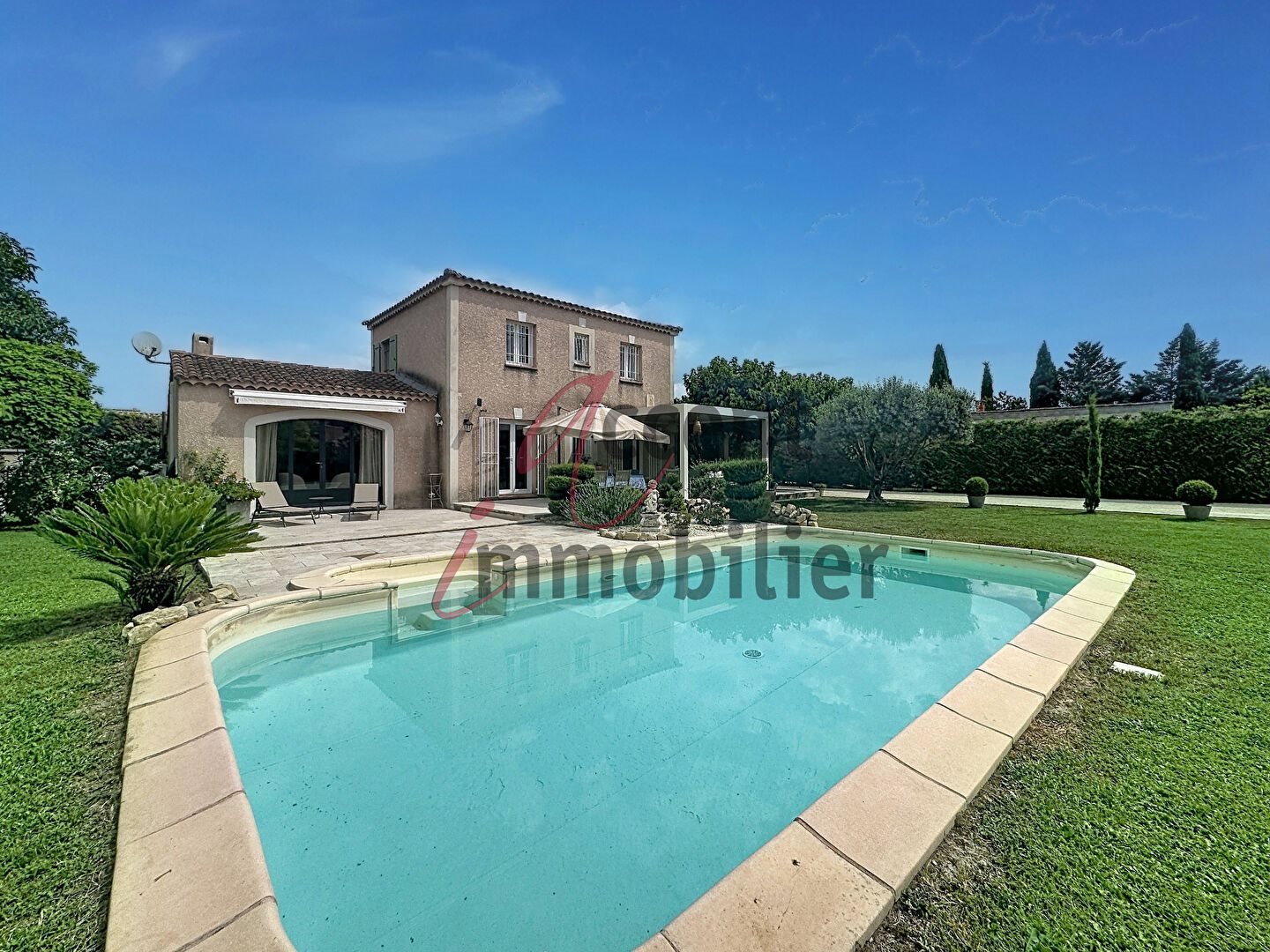 Maison à vendre, 130m², Mollégès