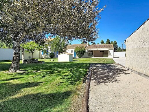 Maison 7 pièces 180 m² · à Saint-Rémy-de-Provence · 180 m² · 742 000 €