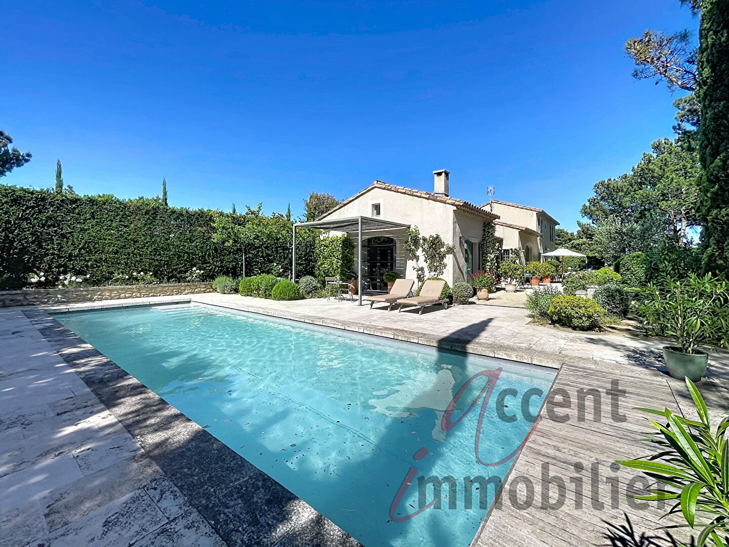 Maison à vendre, 210m², Eygalières