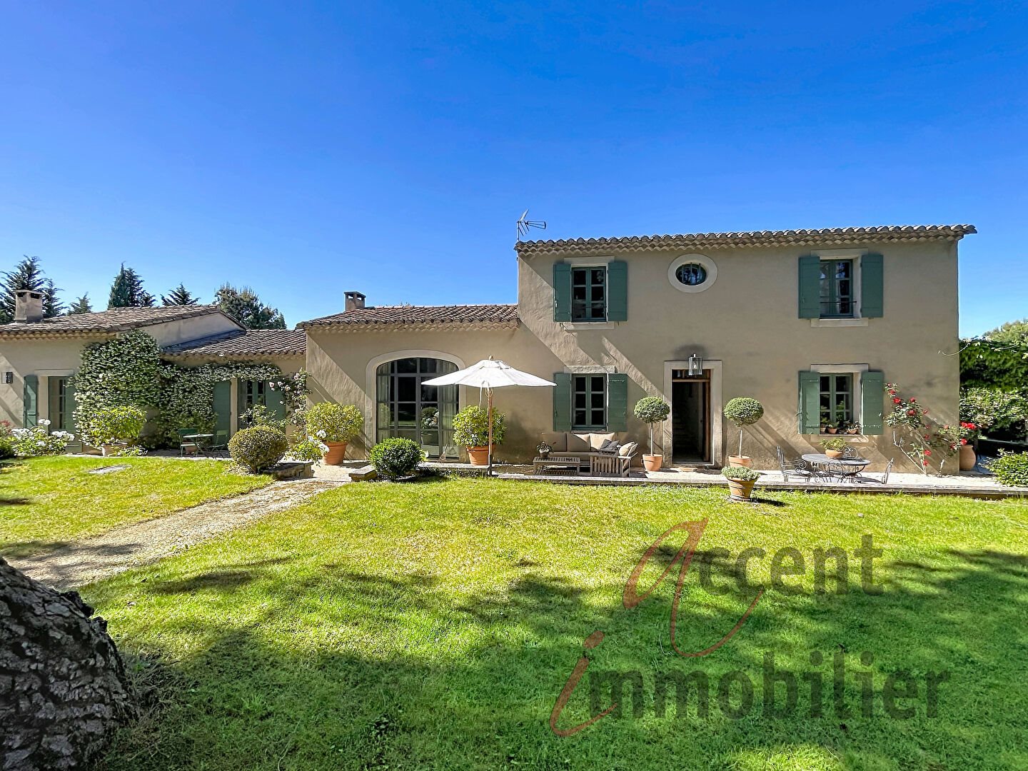 Maison à vendre, 210m², Eygalières
