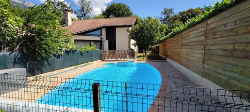 Maison 7 pièces 166 m² · à Montbonnot-Saint-Martin · 166 m² · 685 000 €