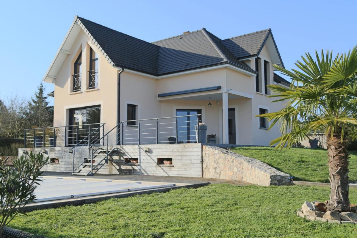Maison à vendre, 182m², Luzy