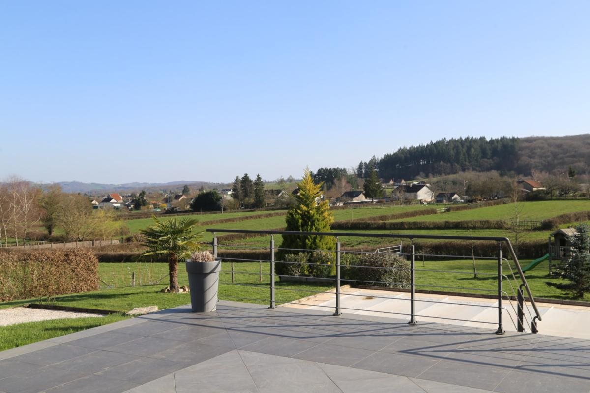 Maison à vendre, 182m², Luzy