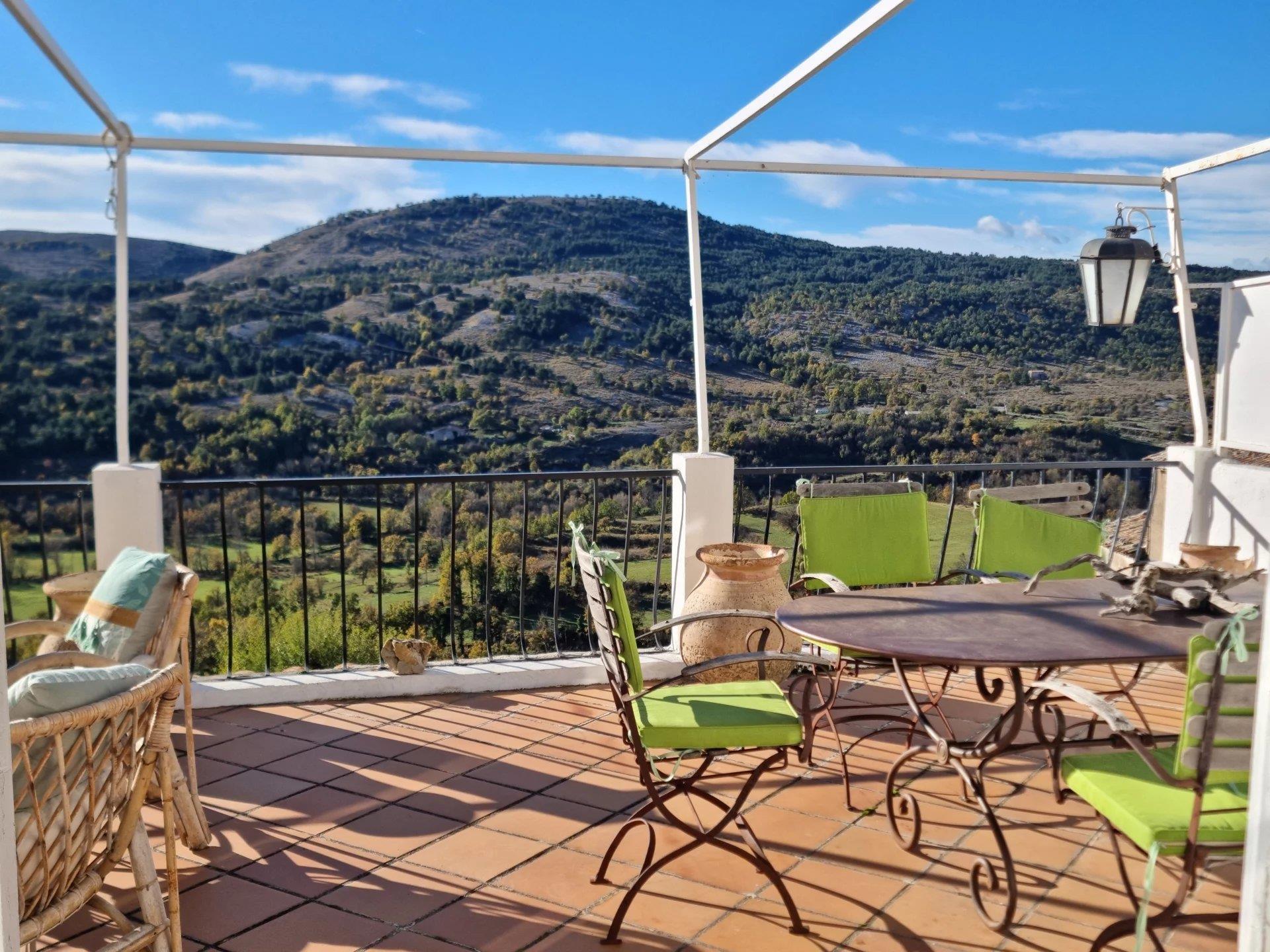 Maison à vendre, 393m², Coursegoules