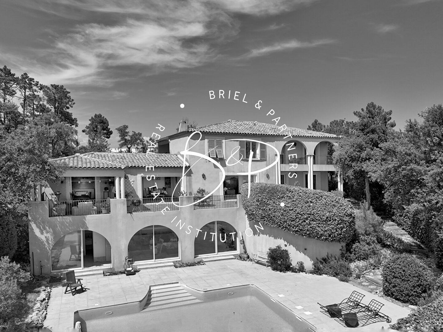 Maison à vendre, 267m², Vidauban