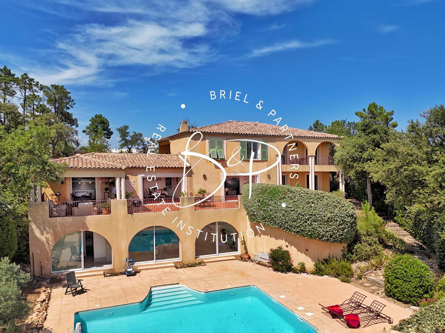 Maison à vendre, 267m², Vidauban