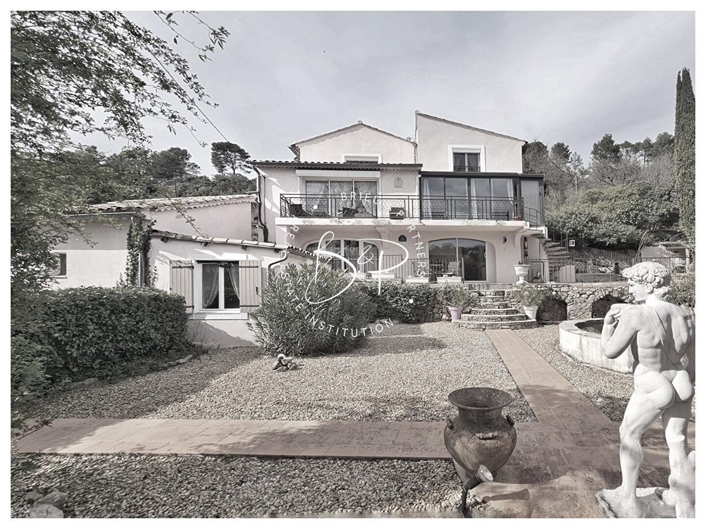 Maison à vendre, 272m², Entrecasteaux