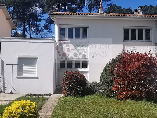 Maison 5 pièces 149 m² · à Villenave-d'Ornon · 149 m² · 330 000 €
