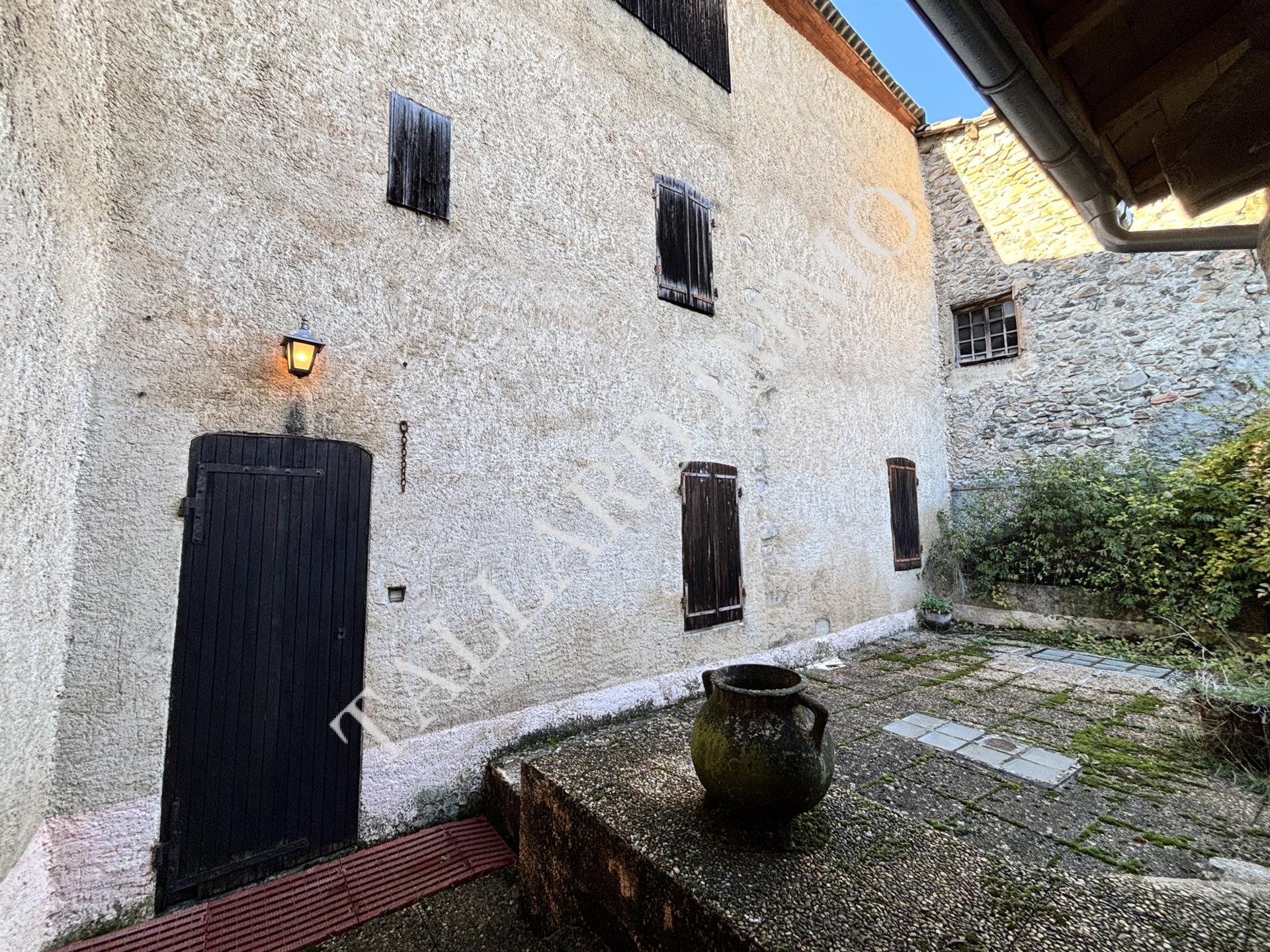 Maison à vendre, 185m², Tallard