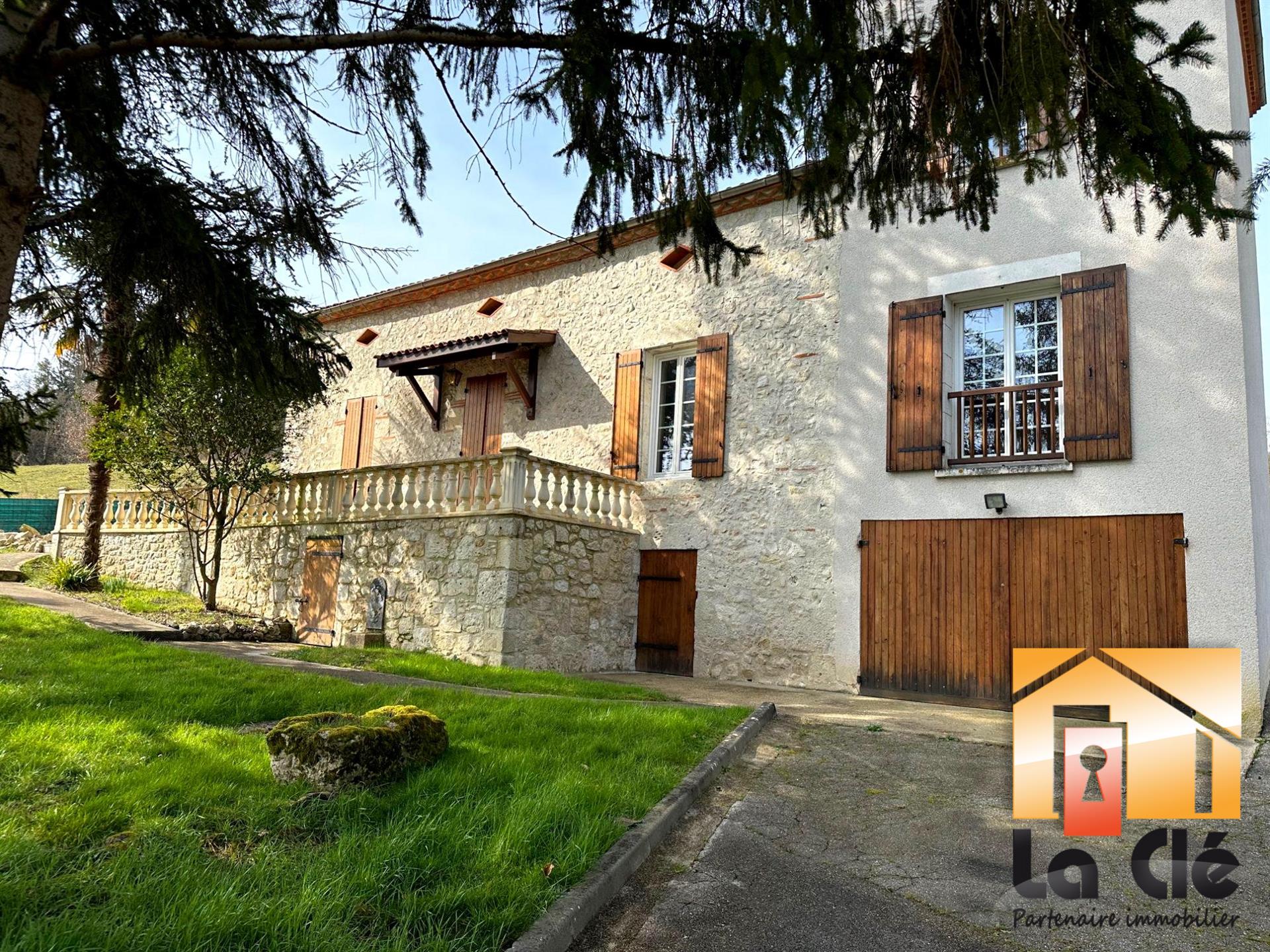 Maison à vendre, 120m², Bon-Encontre