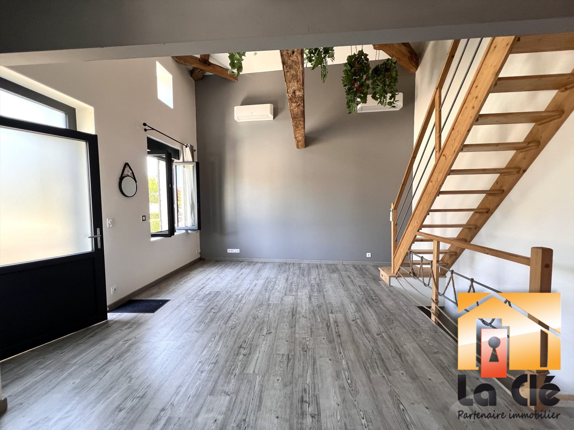 Appartement à louer, 75m², Le Passage