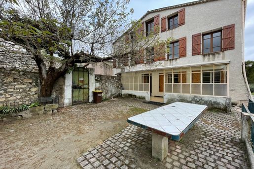 Maison 7 pièces 126 m² · à Draguignan · 126 m² · 199 000 €