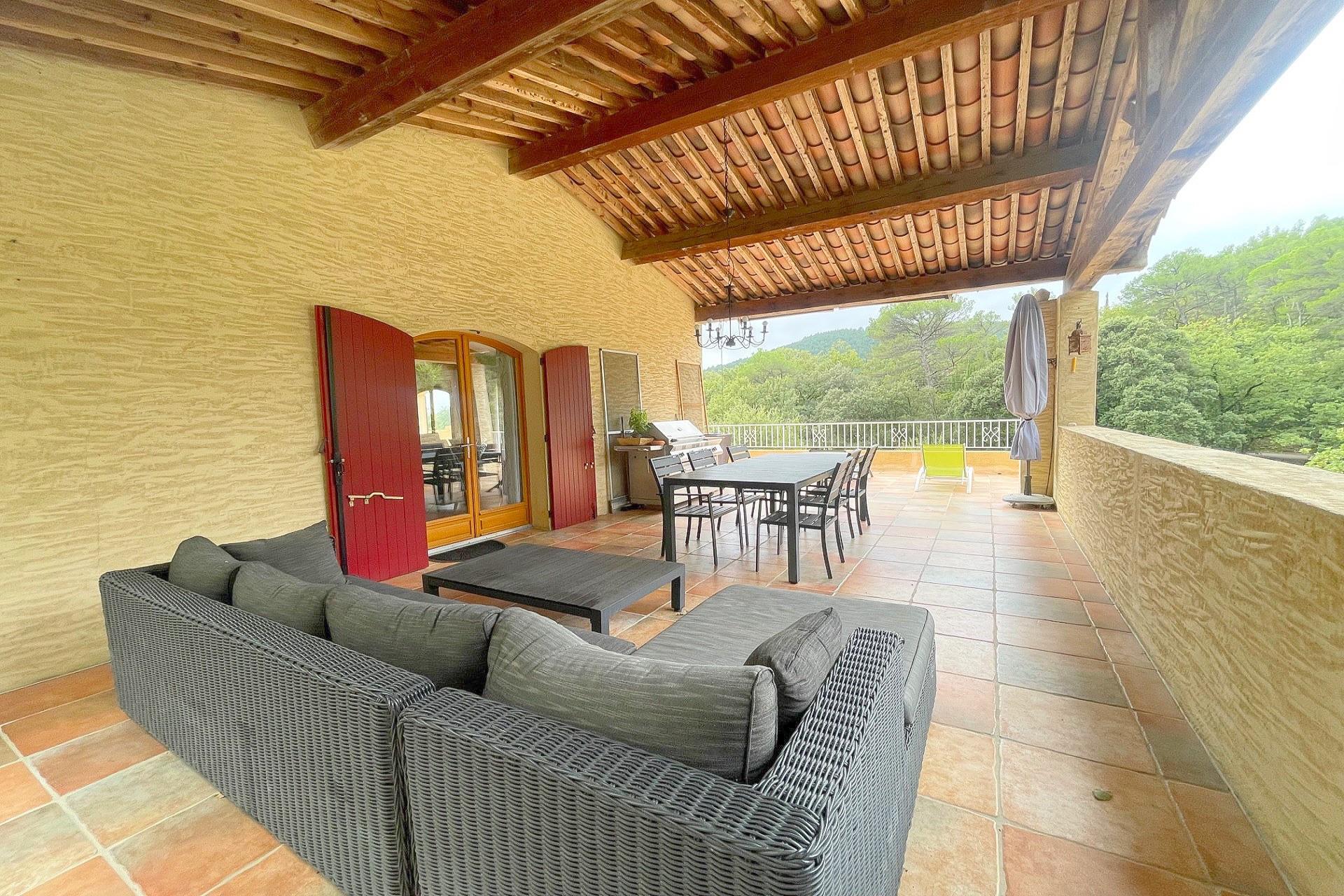 Maison à vendre, 157m², Figanières